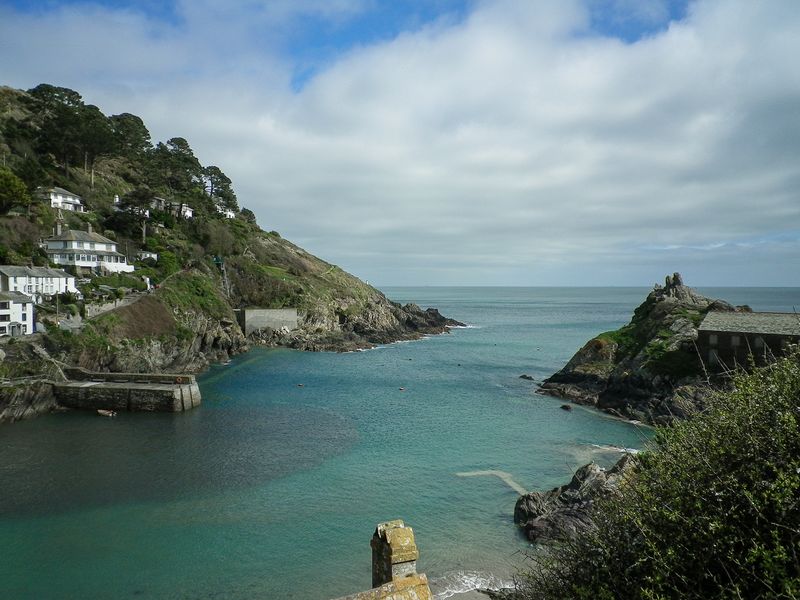 POLPERRO HARBOUR ENTRANCE CORNWALL