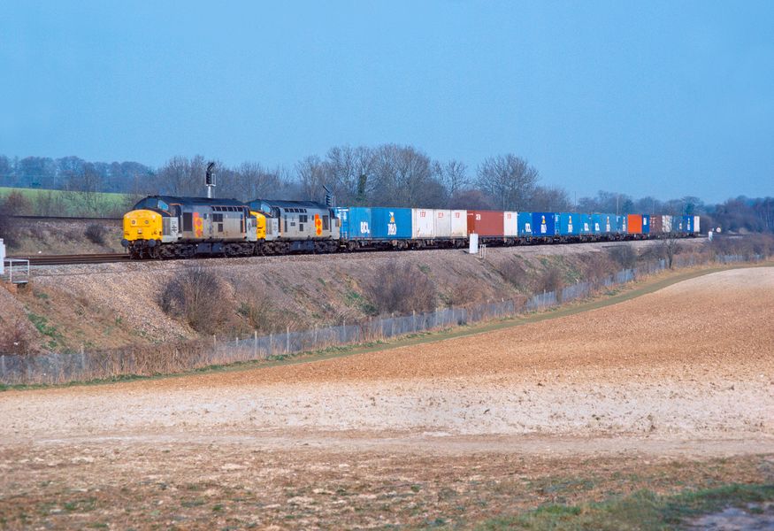 37271+37068 Worting Junction 13th March 1993