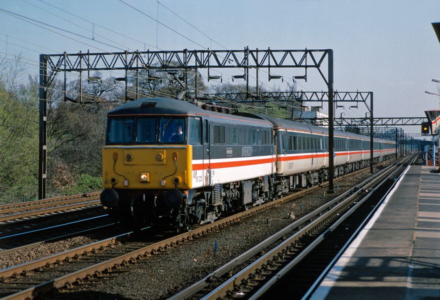 86225 South Kenton 11th April 1994