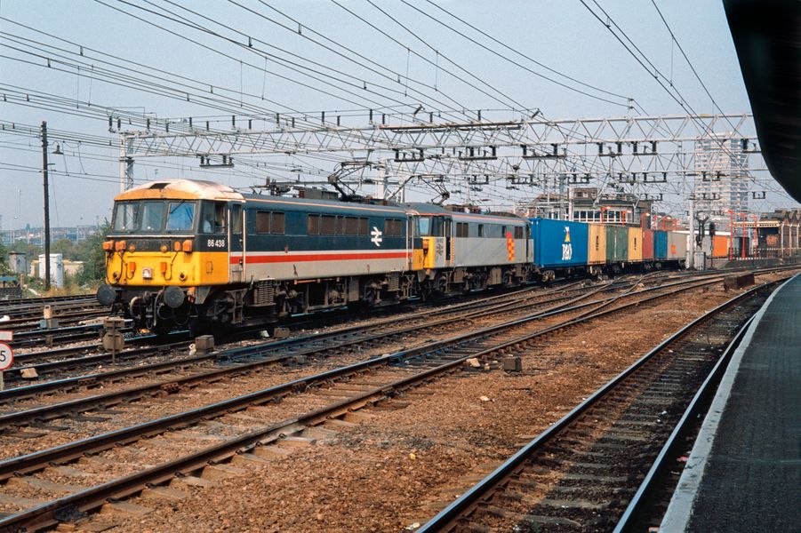 86438+86602 Stratford 23rd August 1990