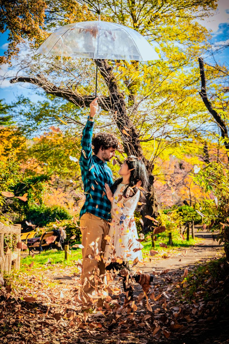 Red leaves and love in Tokyo